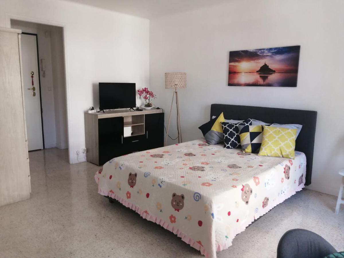 Antibes centre studio 27 M2 rénové Exterior foto